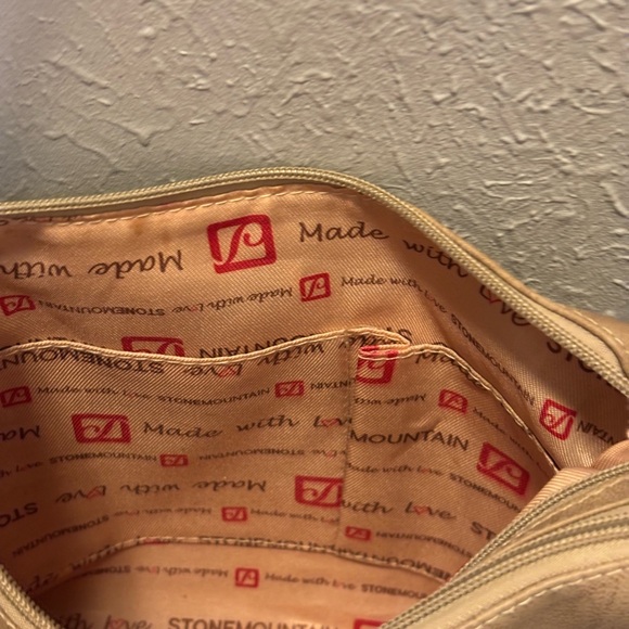 Stone Mountain Irene Leather Hobo Shoulder Bag Purse Crossbody Large - Picture 12 of 12